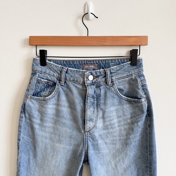 DL1961 • Jerry High Rise Vintage Straight Jean in Hawthorne - Picture 6 of 14